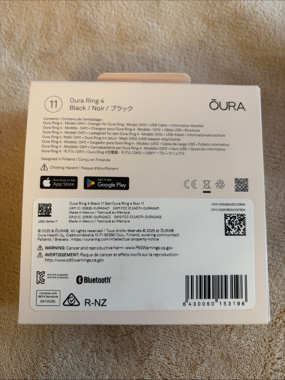 Oura Ring 4 Black with Original Box & Charger - Picture 5 of 17